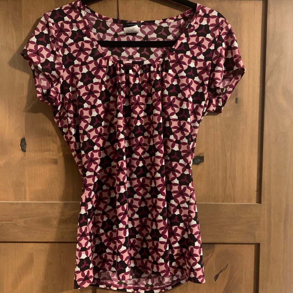 EUC Maurices Size Large blouse Geometric🟣purple